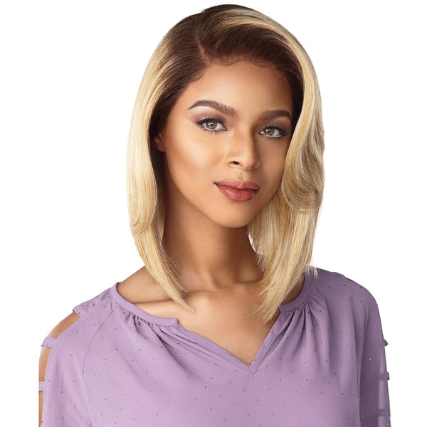 Sensationnel Synthetic Cloud 9 13x6 Swiss Lace Front Wig - Chrissy