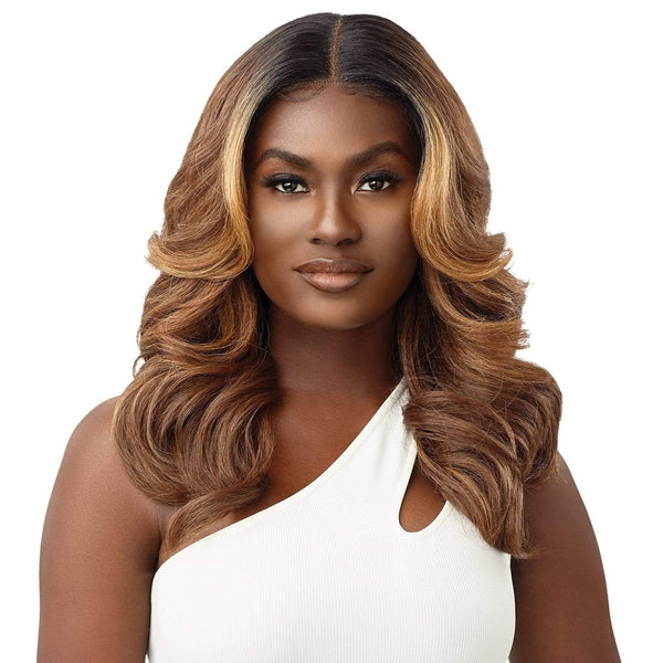 Outre Sleek Lay Part Synthetic Lace Front Wig - Brizella