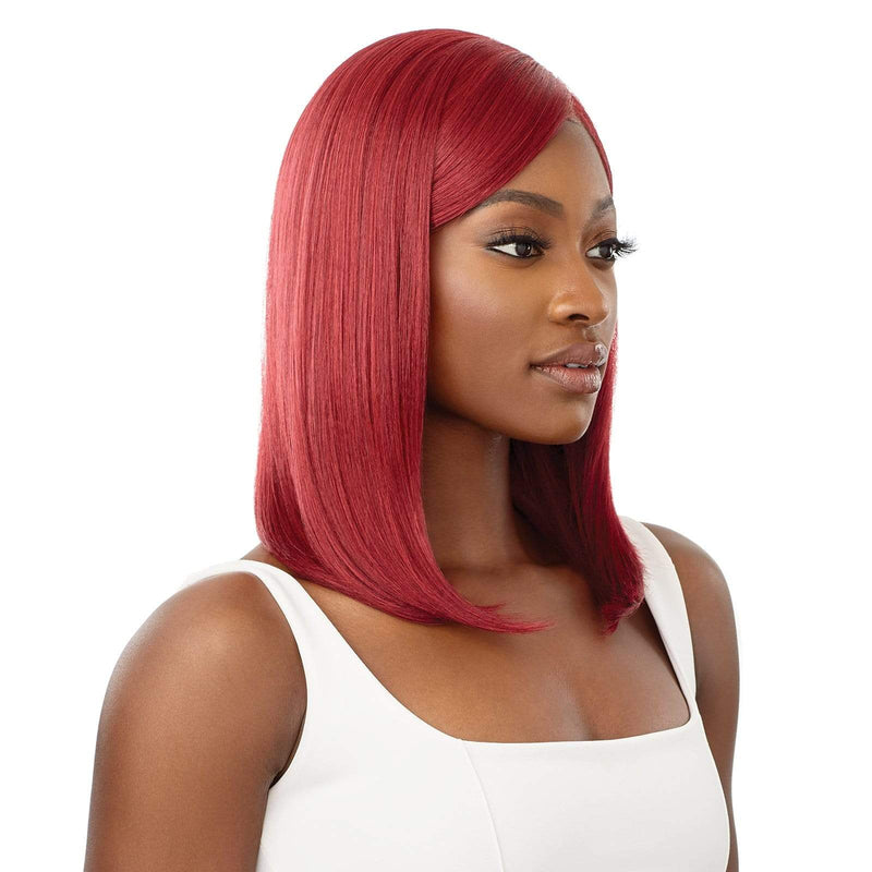 Outre Sleek Lay Part Synthetic Lace Front Wig - Daisha