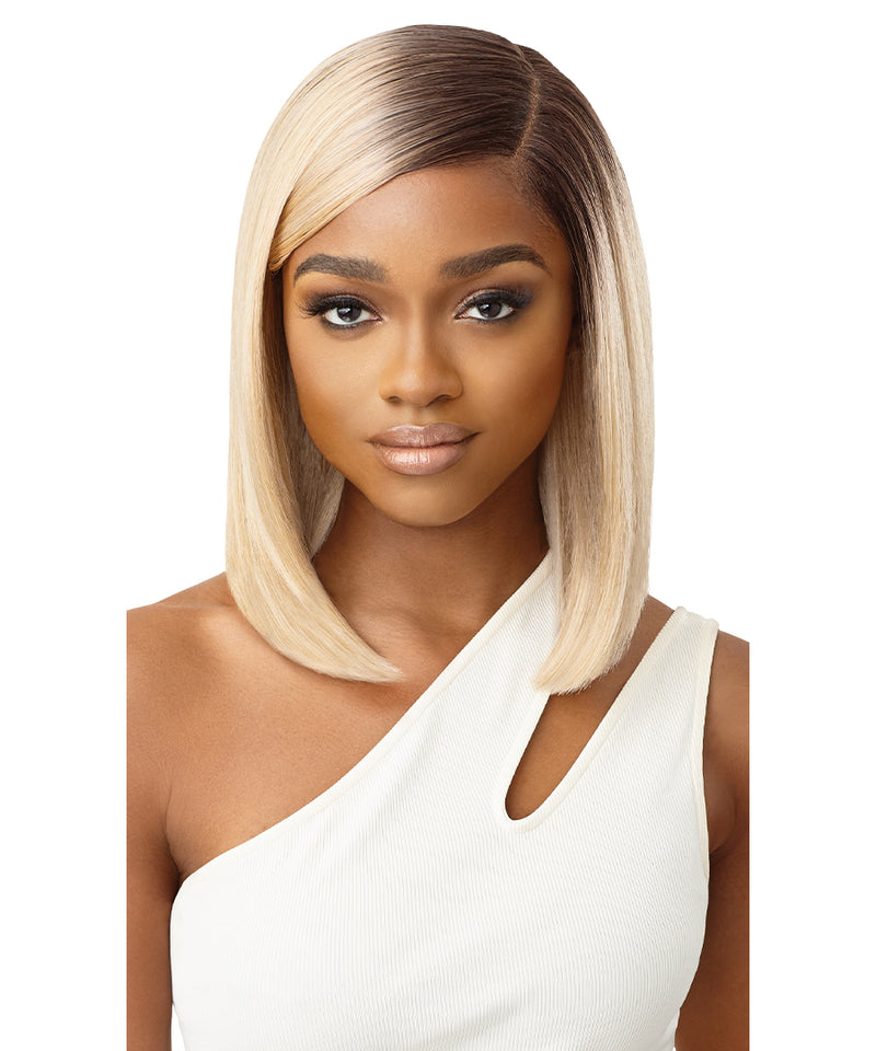 Outre Sleeklay Part Hd Deep C Lace Front Wig - Nella 12"