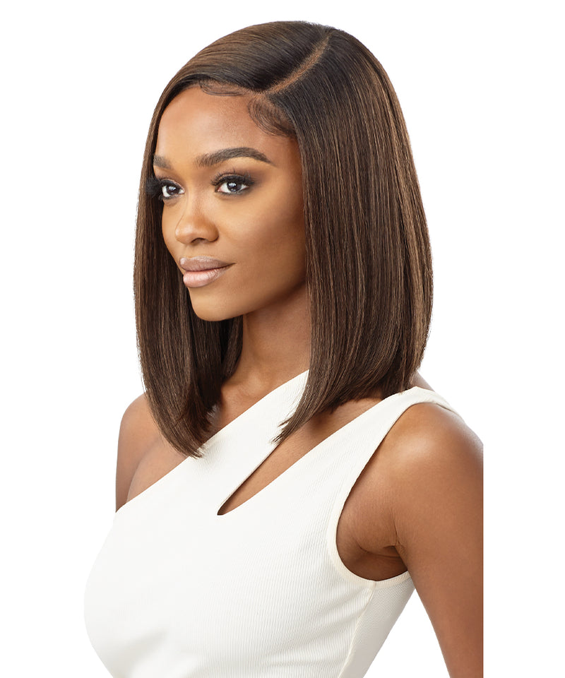 Outre Sleeklay Part Hd Deep C Lace Front Wig - Nella 12"