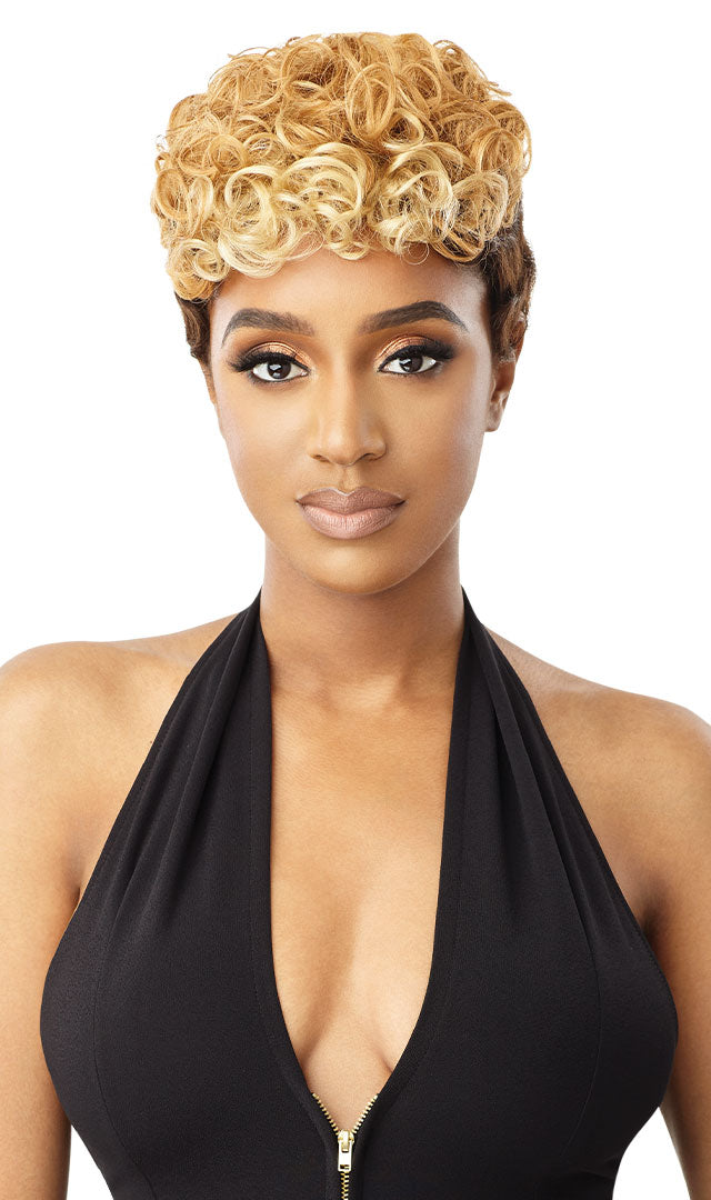 Outre Fab & Fly 100% Unprocessed Human Hair Color Queen Full Cap Wig - Sofina