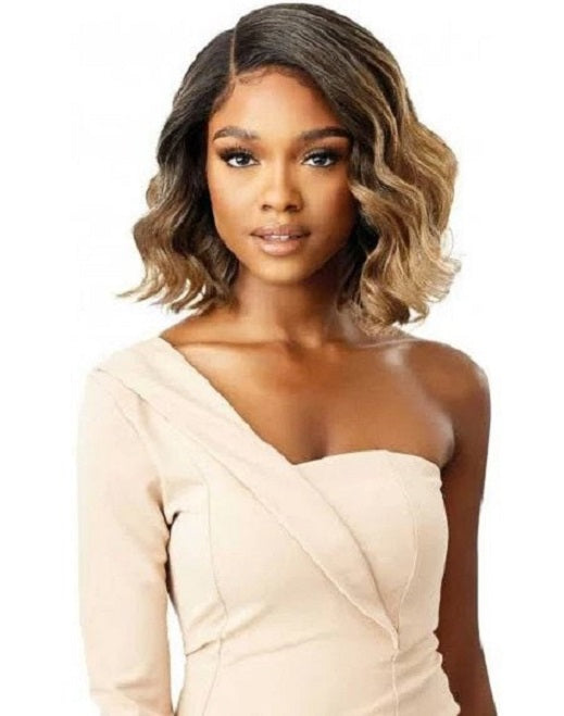 Outre Melted Hairline Synthetic Hd Transparent Lace Wig - Suvi